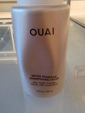 OUAI Detox Shampoo